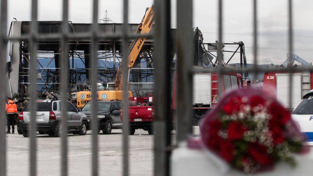 Τραγωδία στη “Βιολάντα”: Βέβαιη θεωρεί η Πυροσβεστική τη διαρροή αερίου – Πώς μπορεί να προκλήθηκε η φονική έκρηξη