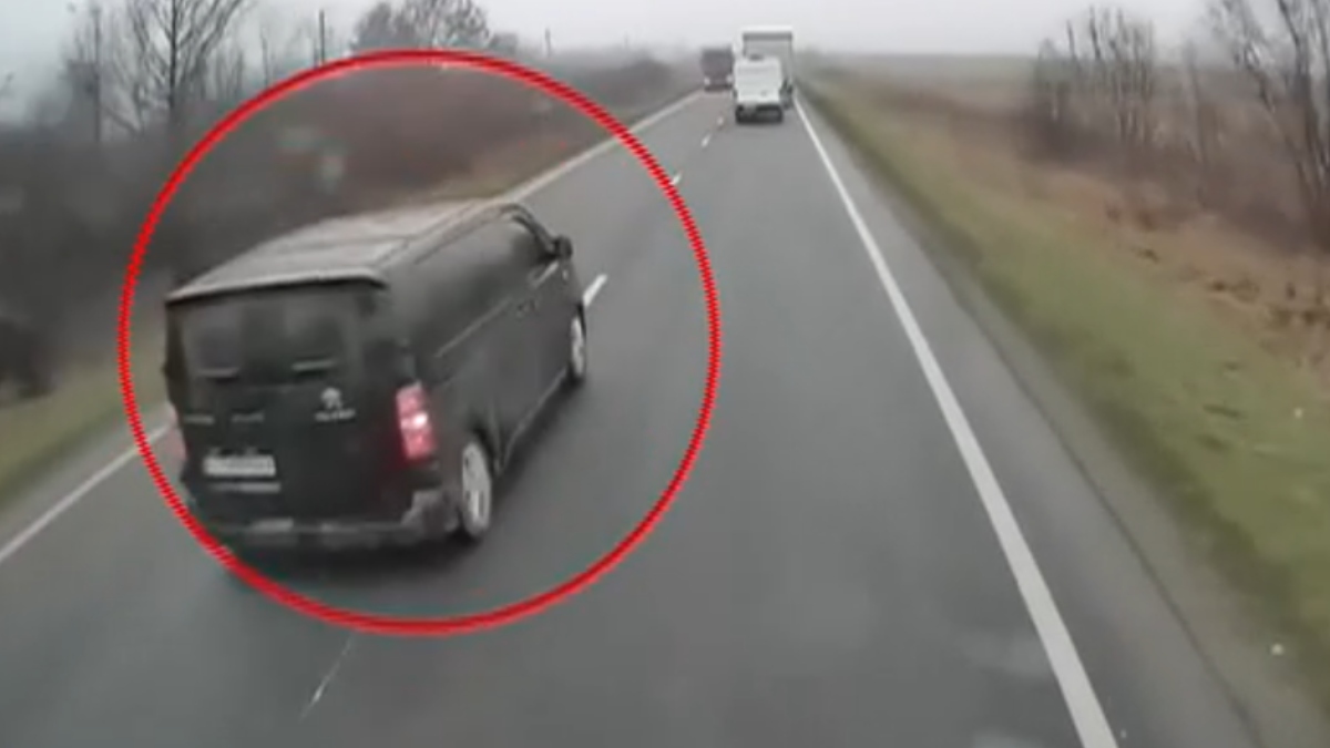 Lane Assistant: Το σύστημα που “κρατάει” τον οδηγό στη σωστή λωρίδα – Πώς λειτουργεί