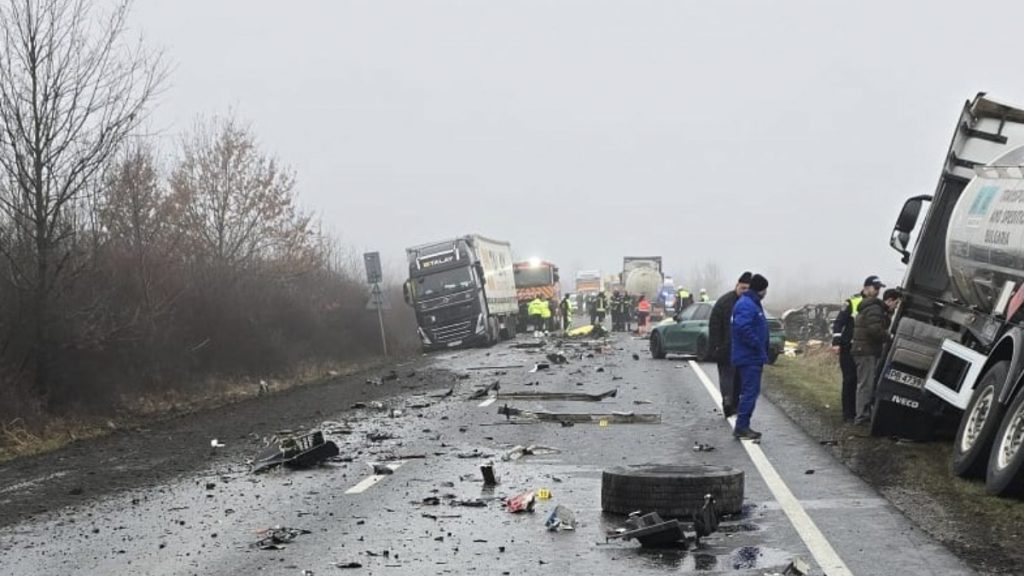 Τροχαίο με οπαδούς του ΠΑΟΚ: “Σύντομα ο επαναπατρισμός των 7 σορών” – Έτοιμο να πετάξει για Ρουμανία C-130