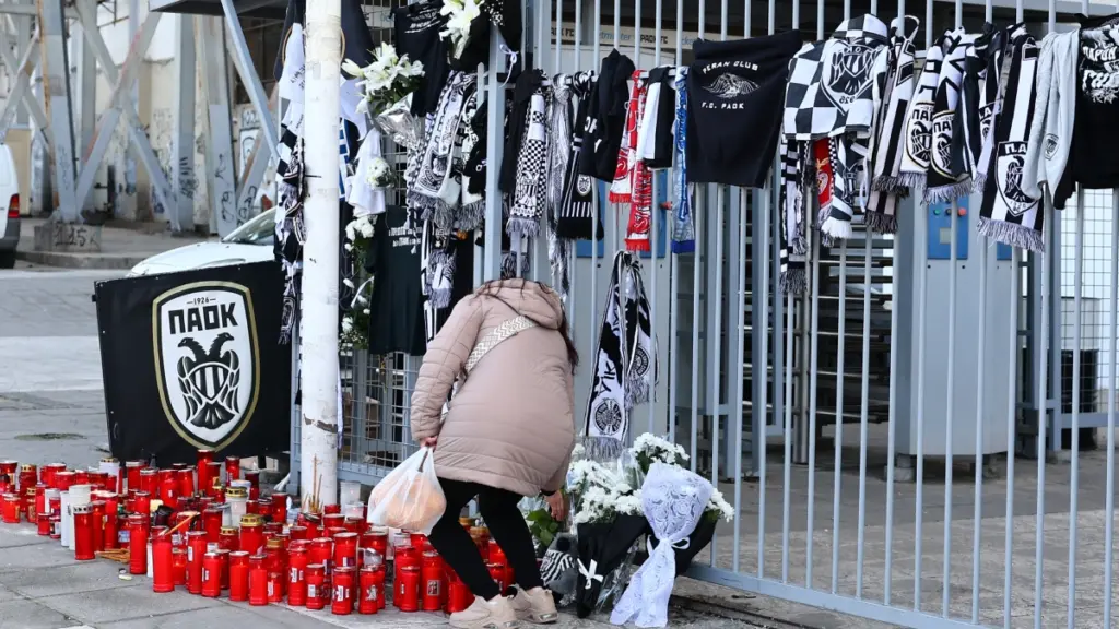 ΠΑΟΚ: Εξιτήριο για τον 28χρονο οπαδό που τραυματίστηκε στο τροχαίο με τους 7 νεκρούς