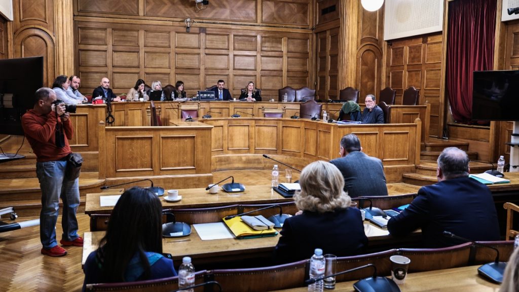 Εξεταστική Επιτροπή για τον ΟΠΕΚΕΠΕ: Την απόσυρση 17 μαρτύρων αποφάσισε η πλειοψηφία