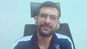 Μήνυμα ελπίδας από τον δήμαρχο Αγίου Ευστρατίου μετά την αποκάλυψη για τον καρκίνο: “Θα τον πατήσω κάτω και θα γυρίσω πίσω”