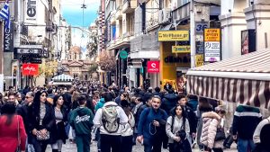 Ποιοι εργαζόμενοι βλέπουν από σήμερα αυξήσεις στους μισθούς, πόσα κερδίζουν – Αναλυτικά παραδείγματα