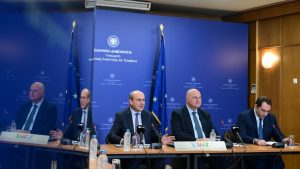 Ανακοινώθηκαν τα μέτρα στήριξης για τους αγρότες: Στα 8,5 λεπτά η κιλοβατώρα – Μέσω εφαρμογής  επιστροφή του ΕΦΚ πετρελαίου στην αντλία