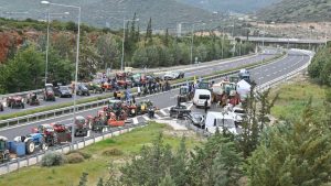 Νέα εντολή του Άρειου Πάγου στους εισαγγελείς για τα αγροτικά μπλόκα – Ζητά συλλήψεις και αυτόφωρα για τους κλειστούς δρόμους