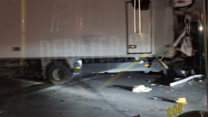 Τροχαίο στον Κηφισό: Νεκρός ο ένας οδηγός από τη σύγκρουση φορτηγών (Εικόνες)