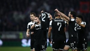 Λιόν – ΠΑΟΚ: Ανοίγει το σκορ ο Γιακουμάκης και το αφιερώνει στα «Αετόπουλα»