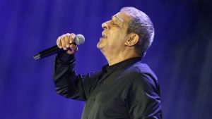 Θέμης Αδαμαντίδης: Επιβεβαίωσε ότι είναι ξανά ζευγάρι με τη μητέρα του 14χρονου γιου του (vid)