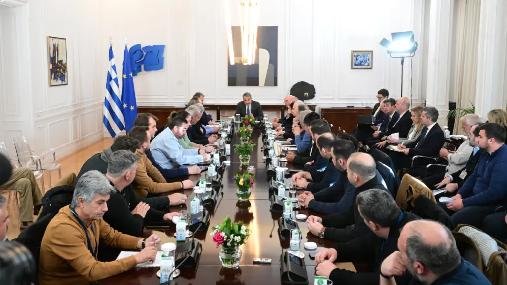 Νέα σύσκεψη κυβερνητικού κλιμακίου με εκπροσώπους αγροτών την Τετάρτη