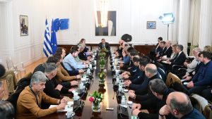 Νέα σύσκεψη κυβερνητικού κλιμακίου με εκπροσώπους αγροτών την Τετάρτη