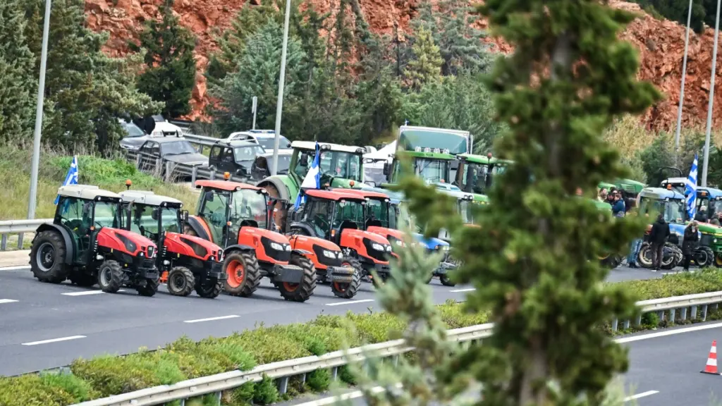 Στις 13:00 η συνάντηση των αγροτών με τον Μητσοτάκη την Τρίτη – Με ποιους εκπροσώπους θα μιλήσει ο πρωθυπουργός