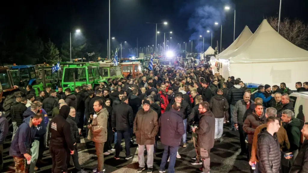 Μπλόκα αγροτών: Ολοκληρώθηκε η σύσκεψη στη Νίκαια – Δύο επιτροπές θα παραβρεθούν στην συνάντηση με την κυβέρνηση