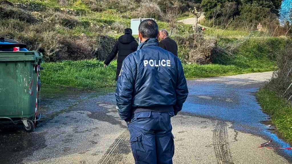 Αιτωλοακαρνανία: “Πρέπει να του έριξε μια μπροστά και δύο πίσω” λέει ο Καλλιακμάνης