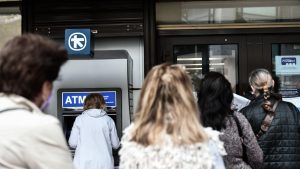 Συντάξεις Φεβρουαρίου 2026: Ποιοι θα δουν σήμερα χρήματα στον λογαριασμό τους