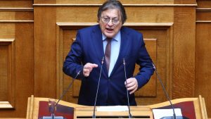 Αλέξανδρος Αυλωνίτης: Παραιτήθηκε από το Κίνημα Δημοκρατίας – “Πραξικοπηματική απόπειρα παραβίασης αρχών και κανόνων”