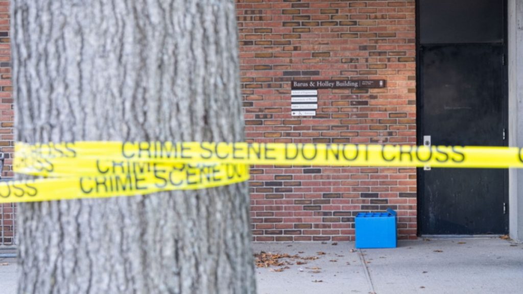 Επίθεση στο πανεπιστήμιο Μπράουν: Ο δράστης ομολόγησε τις πράξεις του σε βίντεο που εντοπίστηκε στο σημείο που βρέθηκε νεκρός