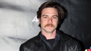 Δημήτρης Κίτσος: Γιατί ο πιο ενδιαφέρων ηθοποιός της γενιάς του είναι εκείνος που επιλέγει να μιλάει λιγότερο