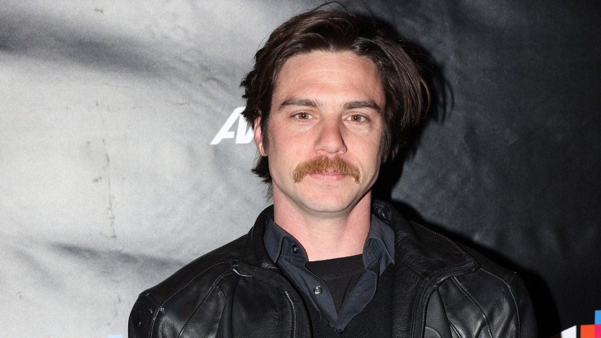 Δημήτρης Κίτσος: Γιατί ο πιο ενδιαφέρων ηθοποιός της γενιάς του είναι εκείνος που επιλέγει να μιλάει λιγότερο