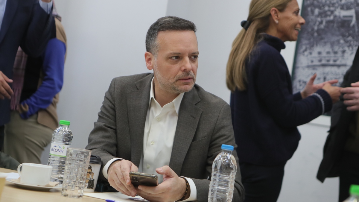 Πολιτική θύελλα στο ΠΑΣΟΚ μετά την επίθεση Δούκα σε Ανδρουλάκη: «Η στρατηγική μας απέτυχε – Η πρώτη θέση απομακρύνεται»