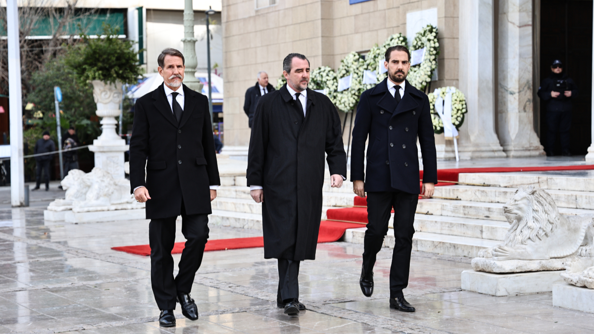 Πριγκίπισσα Ειρήνη: Παύλος, Νικόλαος και Φίλιππος Ντε Γκρες στη Μητρόπολη για την κηδεία της (pics)