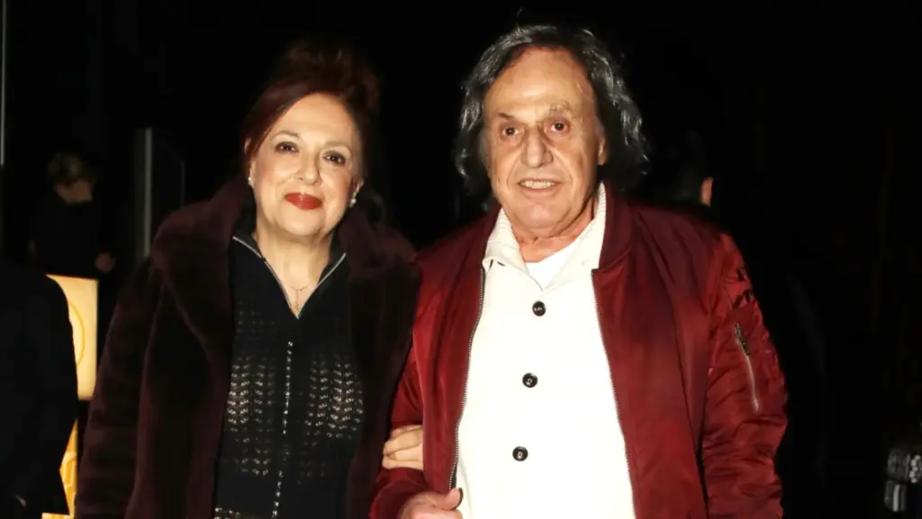 Ελένη Ράντου – Βασίλης Παπακωνσταντίνου: Σπάνια κοσμική εμφάνιση για το ζευγάρι μετά από καιρό (pics)