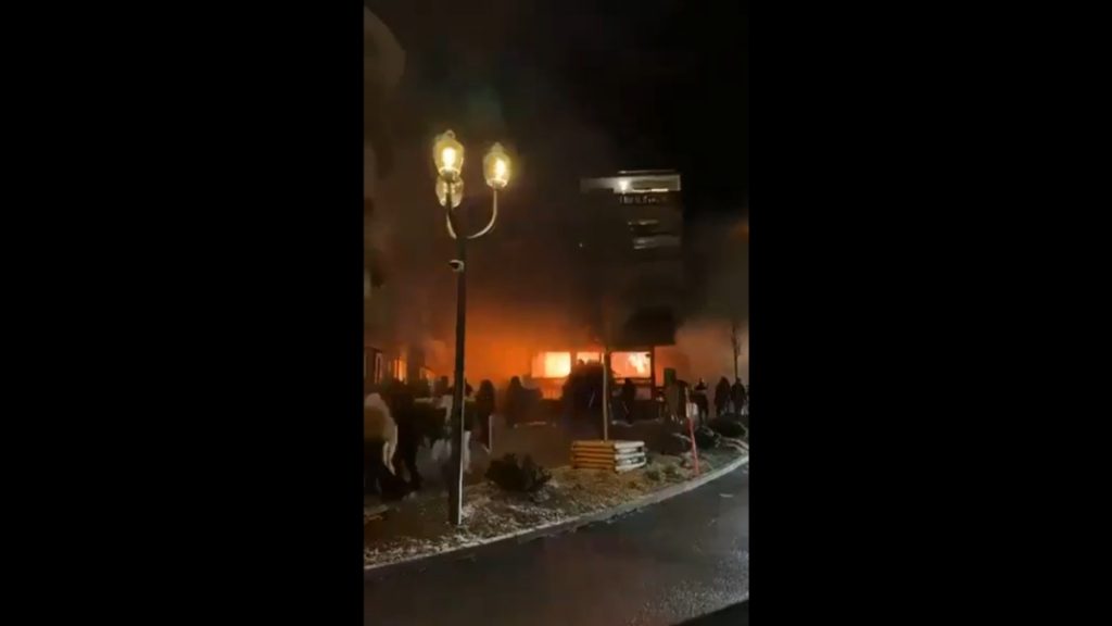 Τραγωδία στην Ελβετία: Έκρηξη στο χιονοδρομικό κέντρο Κραν Μοντανά – Αναφορές για πολλούς νεκρούς και τραυματίες