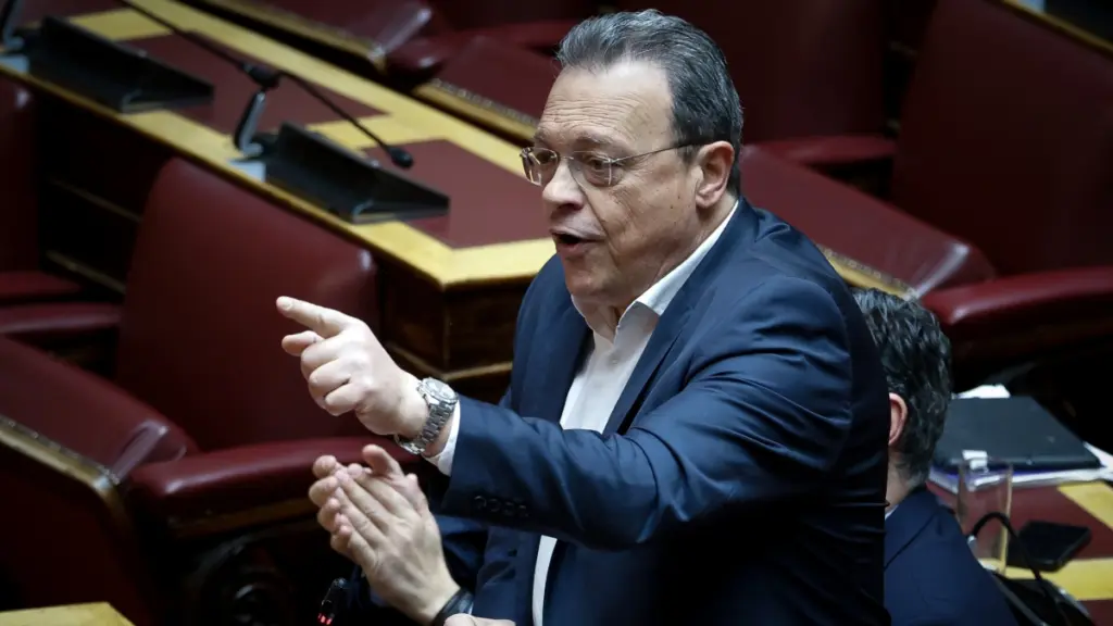 Φάμελλος: Οι διμερείς συναντήσεις δεν αρκούν – πρέπει να γίνει Συμβούλιο Πολιτικών Αρχηγών