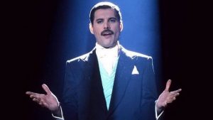 Έφυγε από τη ζωή σε ηλικία 48 ετών η «κρυφή» κόρη του θρυλικού τραγουδιστή Φρέντι Μέρκιουρι