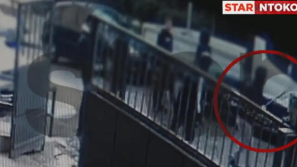 Γαλάτσι: Βίντεο από την επίθεση ανήλικων σε σχολείο – «Τον βρήκε το βεγγαλικό στον μηρό» λέει η μητέρα του 13χρονου που τραυματίστηκε