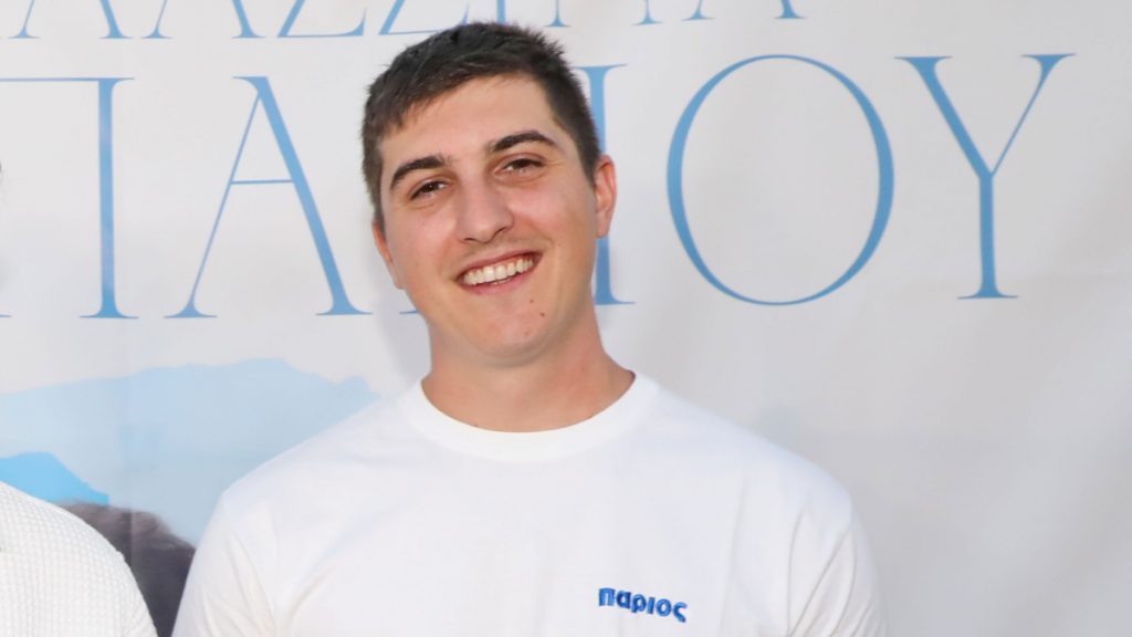 Good Job Nicky: Δημοσίευσε φωτογραφία από την παιδική του ηλικία με τον Γιάννη Πάριο (pics)