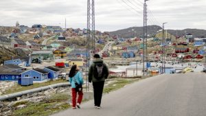Reuters: Η κυβέρνηση Τραμπ εξετάζει εφάπαξ πληρωμής σε κάθε Γροιλανδό, για να τους πείσει να ενταχθούν στις ΗΠΑ