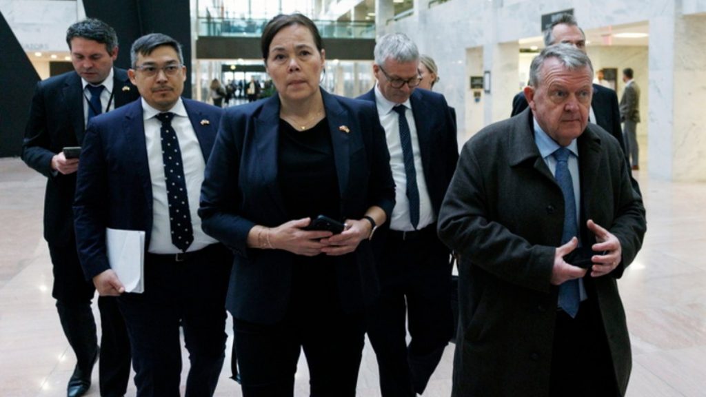 Τα κλάματα έβαλε η υπουργός Εξωτερικών της Γροιλανδίας: “Είμαι καταβεβλημένη – Οι τελευταίες μέρες ήταν δύσκολες” (βίντεο)