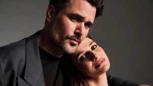 «Hotel Elvira»: Η κωμική σειρά του Mega επιστρέφει με νέα επεισόδια το Σάββατο 31 Ιανουαρίου