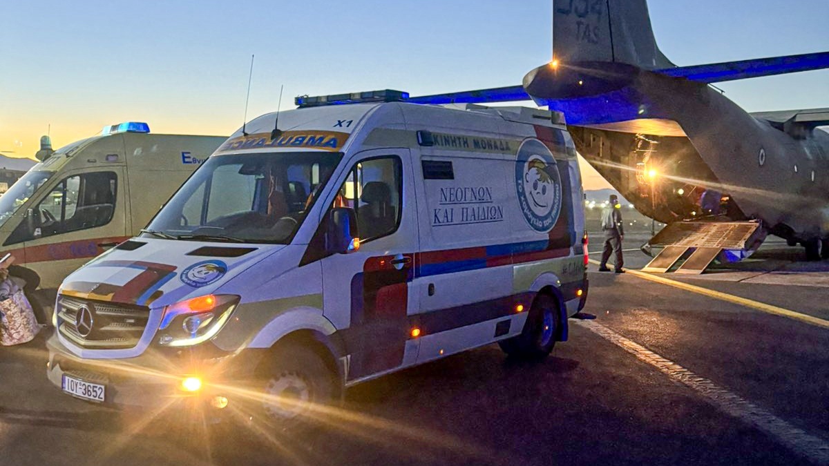 Ηράκλειο: Βρέφος πέντε ημερών δίνει «μάχη» για τη ζωή του μετά αεροδιακομιδή από Ρόδο