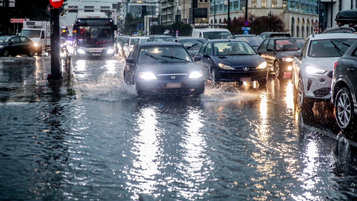 Κακοκαιρία-Πρόγνωση Τσατραφύλλια: Αύριο μετά τις 10 το πρωί θα ρίξει το νερό ενός μήνα και περισσότερο