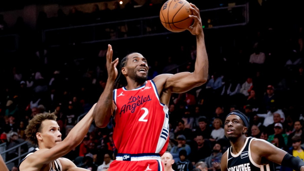 Αποτελέσματα ΝΒΑ: Σαρωτικοί Κλίπερς με σούπερ Λέοναρντ – “Περιπάτος” του Ντουράντ και των Ρόκετς στο Μπρούκλιν