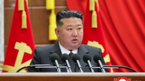 Συναγερμός στην Άπω Ανατολή: Η Βόρεια Κορέα εκτόξευσε βαλλιστικούς πυραύλους κοντά στα χωρικά ύδατα της Ιαπωνίας