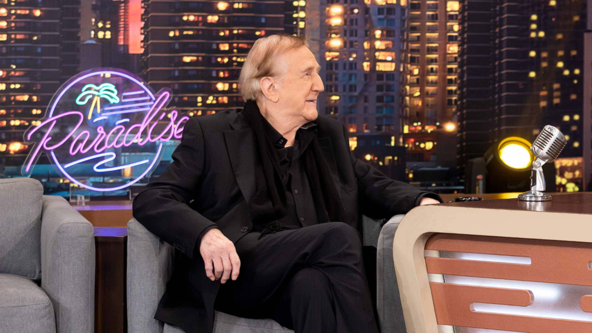 Γιώργος Κωνσταντίνου: «Πληρώθηκα καλά από τις ταινίες αλλά τα πέταγα από το παράθυρο, χάθηκαν όλα»