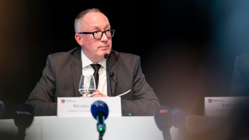 Τραγωδία στο Κραν Μοντανά: «Δεν διενεργήθηκαν περιοδικοί έλεγχοι από το 2020 έως το 2025» παραδέχθηκε ο Δήμαρχος