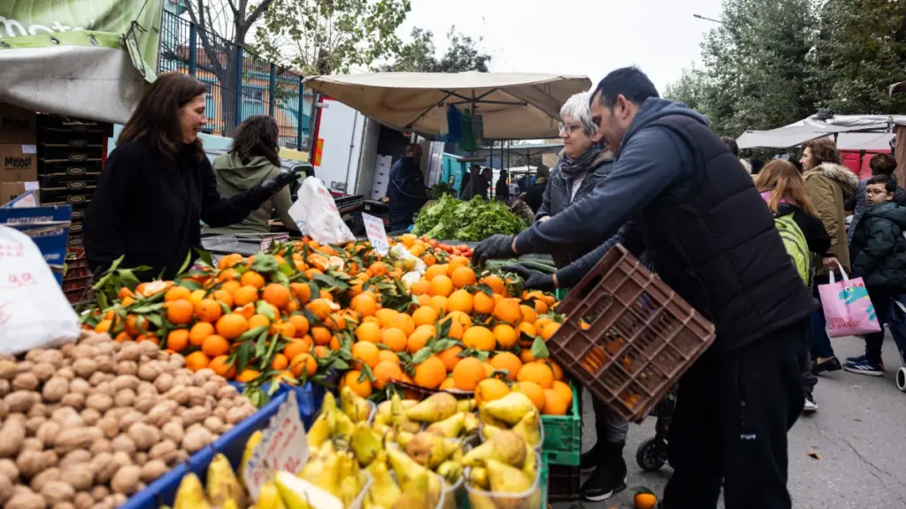 Επαναλειτουργούν την Παρασκευή 9/1 οι λαϊκές αγορές