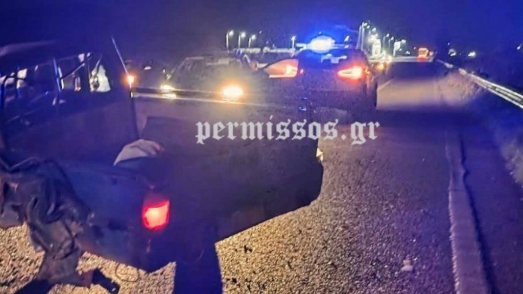 Λιβαδειά: Τραγωδία με νεκρό 41χρονο μετά από σύγκρουση αγροτικού με νταλίκα (εικόνες)