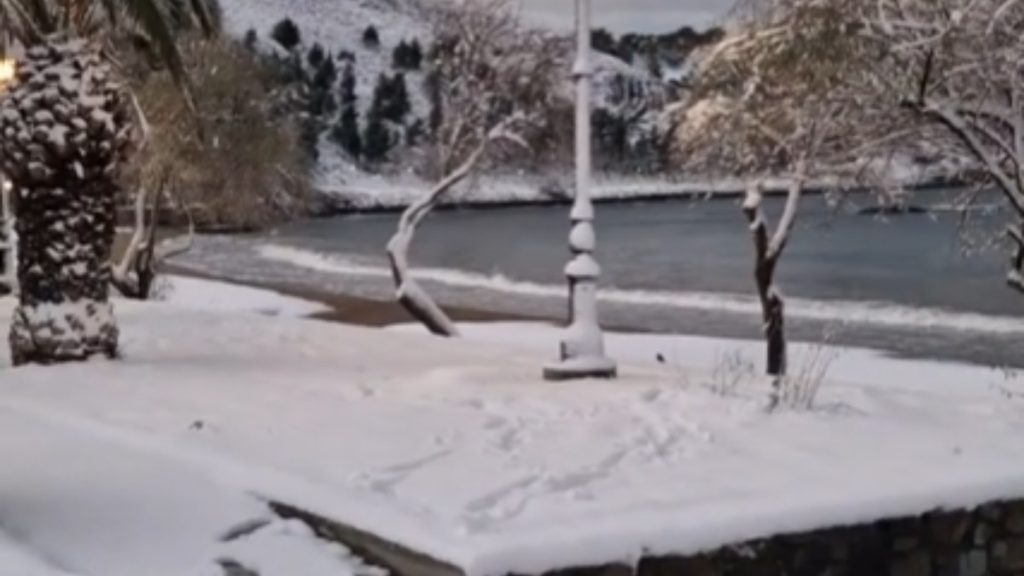 Η Λήμνος ντύθηκε στα λευκά – Δείτε εντυπωσιακές εικόνες (Βίντεο)