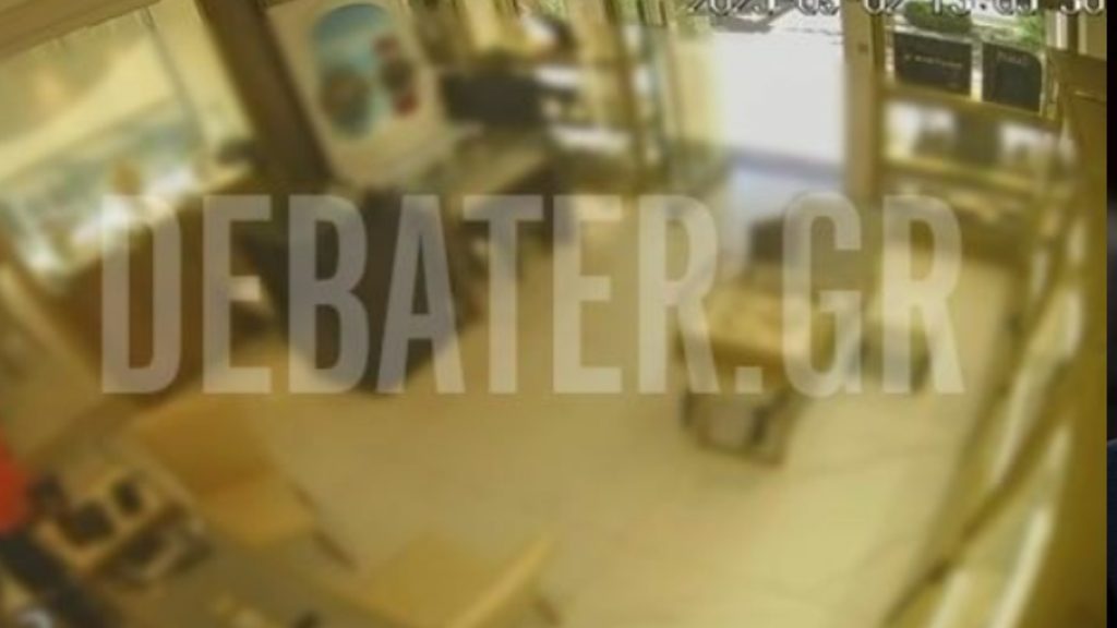 Χαλκιδική: Πώς οι «Ροζ Πάνθηρες» κατάφεραν να αρπάξουν 580.000 ευρώ μέσα από κοσμηματοπωλείο – Καρέ καρέ η δράση τους