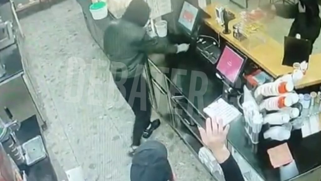 Βίντεο ντοκουμέντα από την συμμορία που σκορπούσε τον τρόμο με ένοπλες ληστείες στην Δυτική Αττική – Είχαν κρύψει όπλα σε σχολείο