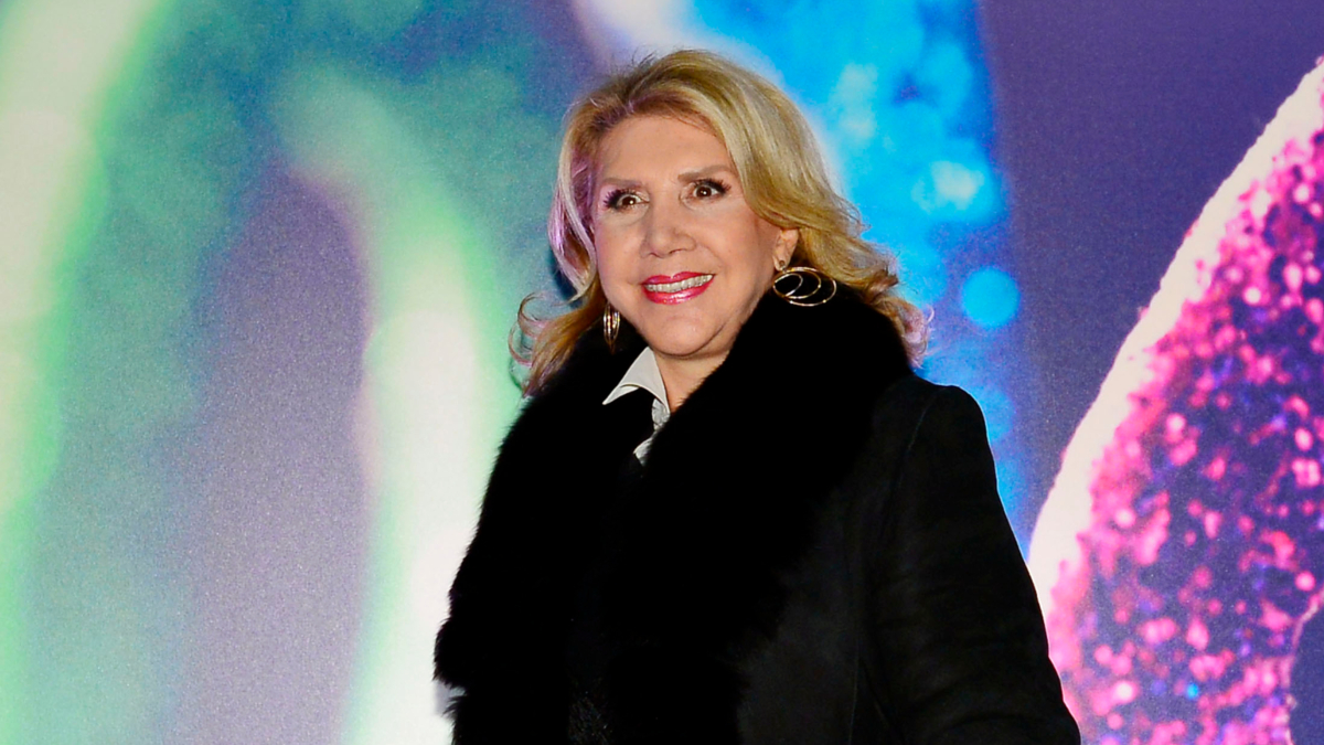 Λίτσα Πατέρα: Ο λόγος που δεν πήγε στην κηδεία του Γιώργου Παπαδάκη – «Λυγίζει» μιλώντας για αυτόν