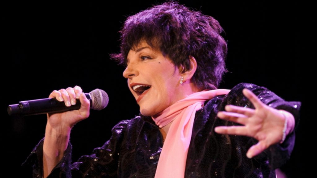 Λάιζα Μινέλι: Επιστρέφει στη μουσική μετά από 13 χρόνια με τη βοήθεια της τεχνητής νοημοσύνης