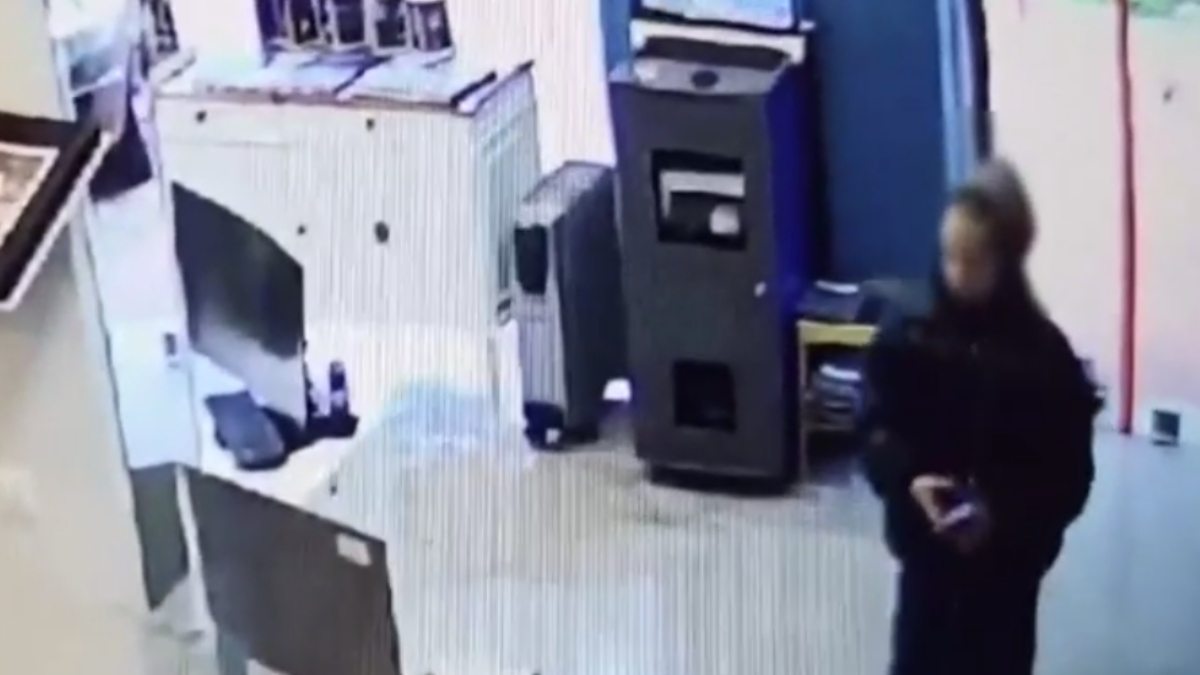 Εξαφάνιση Λόρα: Νέο βίντεο με πιθανή εμφάνισή της σε κατάστημα στου Ζωγράφου εξετάζουν οι Αρχές