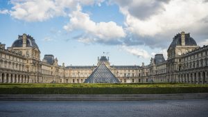 Κλειστό σήμερα το Λούβρο: Καλύτερες συνθήκες εργασίας ζητούν τα συνδικάτα εργαζομένων