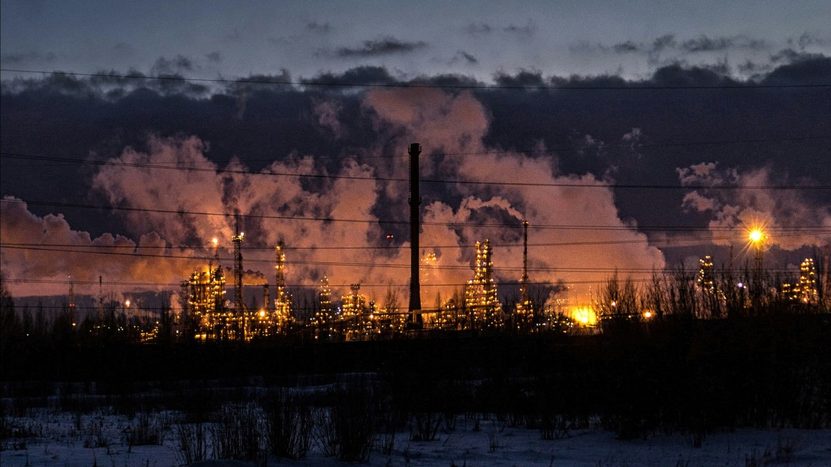 Ουκρανία: Πλήγματα σε πλατφόρμες γεωτρήσεων της ρωσικής Lukoil από ουκρανικά drones