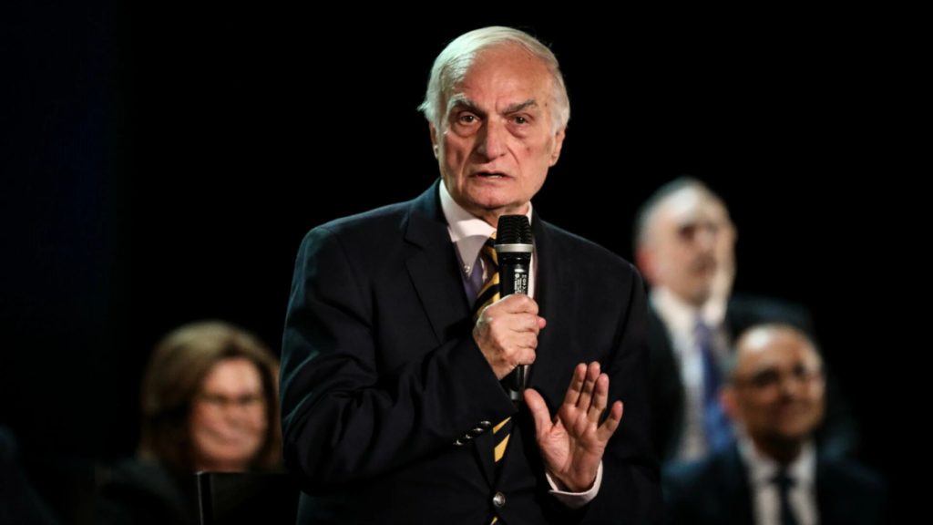 Μανώλης Μαυρομμάτης: Ξεκαθαρίζει για την υγεία του – «Οι γιατροί είναι αισιόδοξοι, δε θα πάρω άμεσα εξιτήριο»